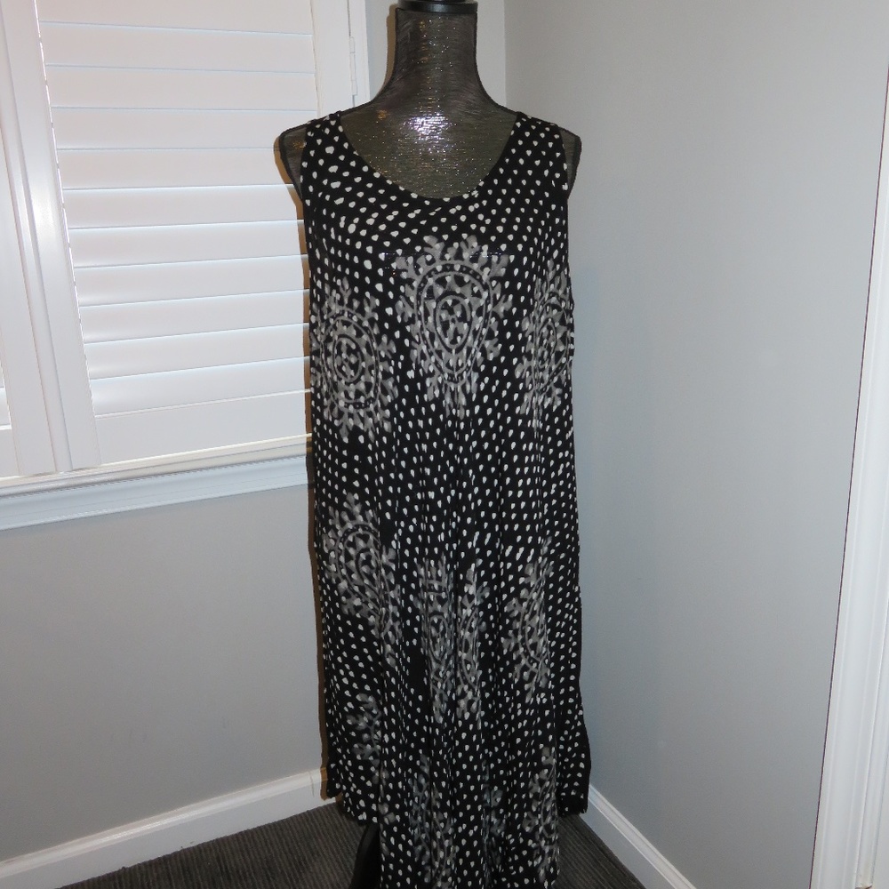 Black Spotted Maxi